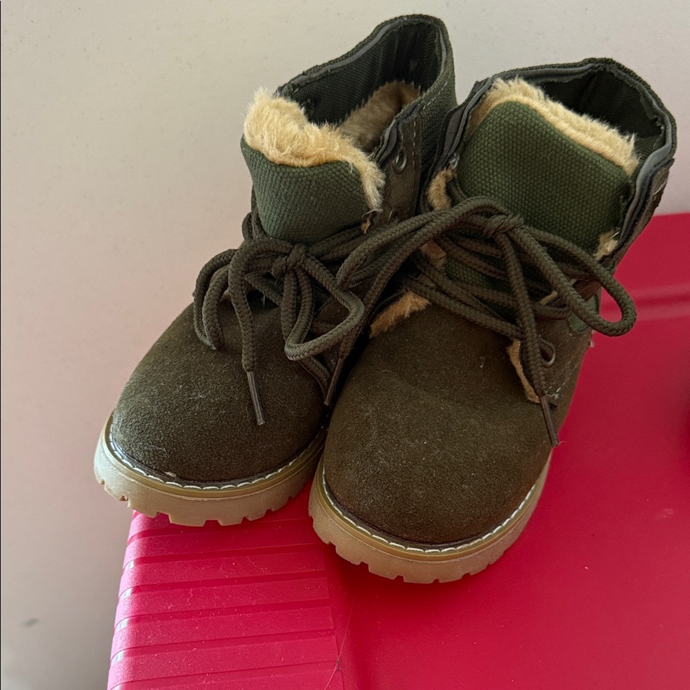 Cozy Olive Green Kids Boots
